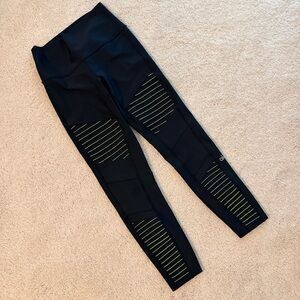 ALO Yoga Black and Green Leggings